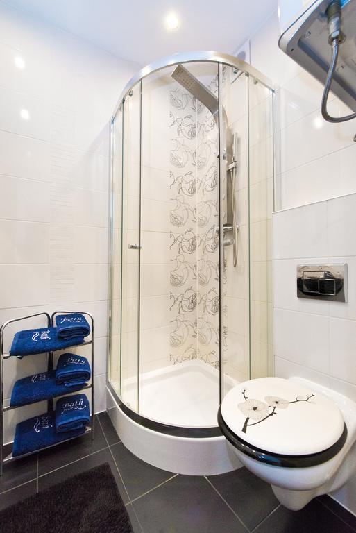 Gdanskie Apartamenty - Apartament Targ Rybny Z Widokiem Na Motlawe Kamer foto