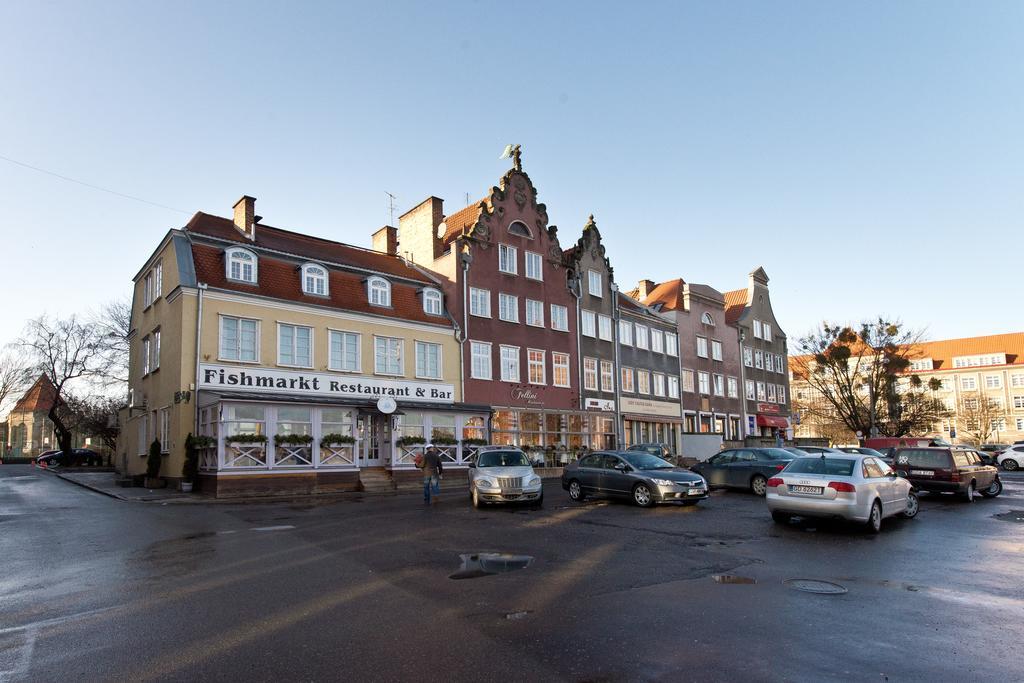 Gdanskie Apartamenty - Apartament Targ Rybny Z Widokiem Na Motlawe Kamer foto