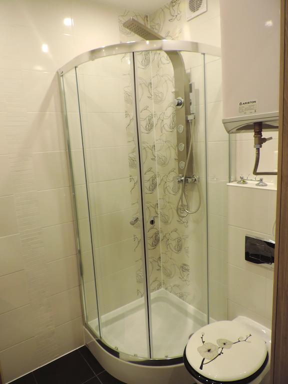 Gdanskie Apartamenty - Apartament Targ Rybny Z Widokiem Na Motlawe Kamer foto